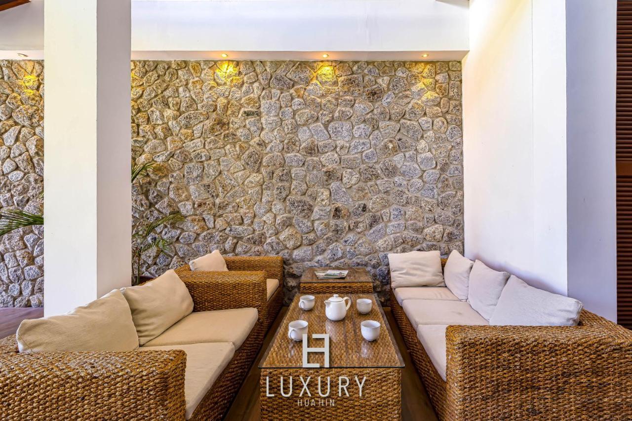 5 Bedroom Bali Style Mansion Wl2 HHQ Eksteriør billede