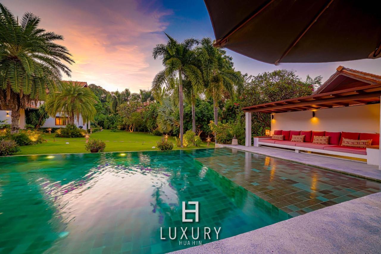5 Bedroom Bali Style Mansion Wl2 HHQ Eksteriør billede
